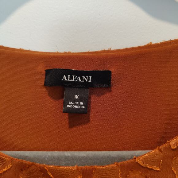 Alfani Plus Sz 1X Burnt Orange Burn Out Animal Print Bubble Hem Top Flare Sleeve - Picture 5 of 6